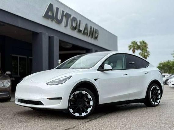 TESLA MODEL Y 2021 5YJYGDEE0MF108779 image
